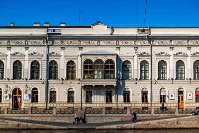 Концерт «Прогулка по снегу в поисках цветущей сливы» 